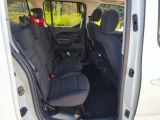 Opel Combo bei Sportwagen.expert - Abbildung (12 / 15)