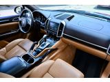 Porsche Cayenne bei Sportwagen.expert - Abbildung (8 / 15)