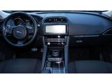 Jaguar F-Pace bei Sportwagen.expert - Abbildung (4 / 15)