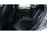 Land Rover Evoque bei Sportwagen.expert - Abbildung (8 / 15)