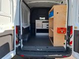 Ford Transit bei Sportwagen.expert - Abbildung (8 / 15)