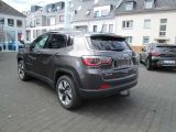 Jeep Compass bei Sportwagen.expert - Abbildung (8 / 15)