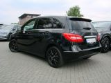 Mercedes-Benz B-Klasse bei Sportwagen.expert - Abbildung (4 / 15)