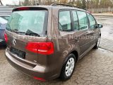 VW Touran bei Sportwagen.expert - Abbildung (6 / 15)