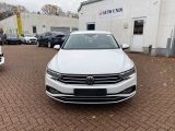 VW Passat bei Sportwagen.expert - Abbildung (2 / 15)