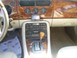 Jaguar XK8 bei Sportwagen.expert - Abbildung (5 / 15) Jaguar XK8 bei Sportwagen.expert - Abbildung (5 / 15)