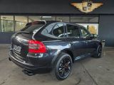 Porsche Cayenne bei Sportwagen.expert - Abbildung (8 / 15)