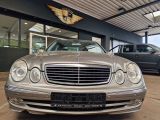 Mercedes-Benz E-Klasse bei Sportwagen.expert - Abbildung (4 / 15)