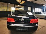 VW Phaeton bei Sportwagen.expert - Abbildung (9 / 15)