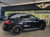 Mercedes-Benz M-Klasse bei Sportwagen.expert - Abbildung (9 / 15)