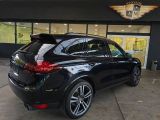 Porsche Cayenne bei Sportwagen.expert - Abbildung (8 / 15)