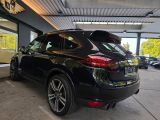 Porsche Cayenne bei Sportwagen.expert - Abbildung (12 / 15)