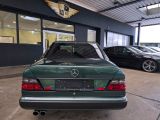 Mercedes-Benz 200 bei Sportwagen.expert - Abbildung (10 / 15)