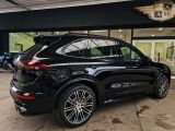 Porsche Cayenne bei Sportwagen.expert - Abbildung (7 / 15)