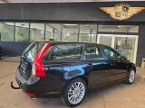 Volvo V50 bei Sportwagen.expert - Abbildung (13 / 15)