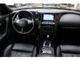 Infiniti QX70 bei Sportwagen.expert - Abbildung (14 / 15)