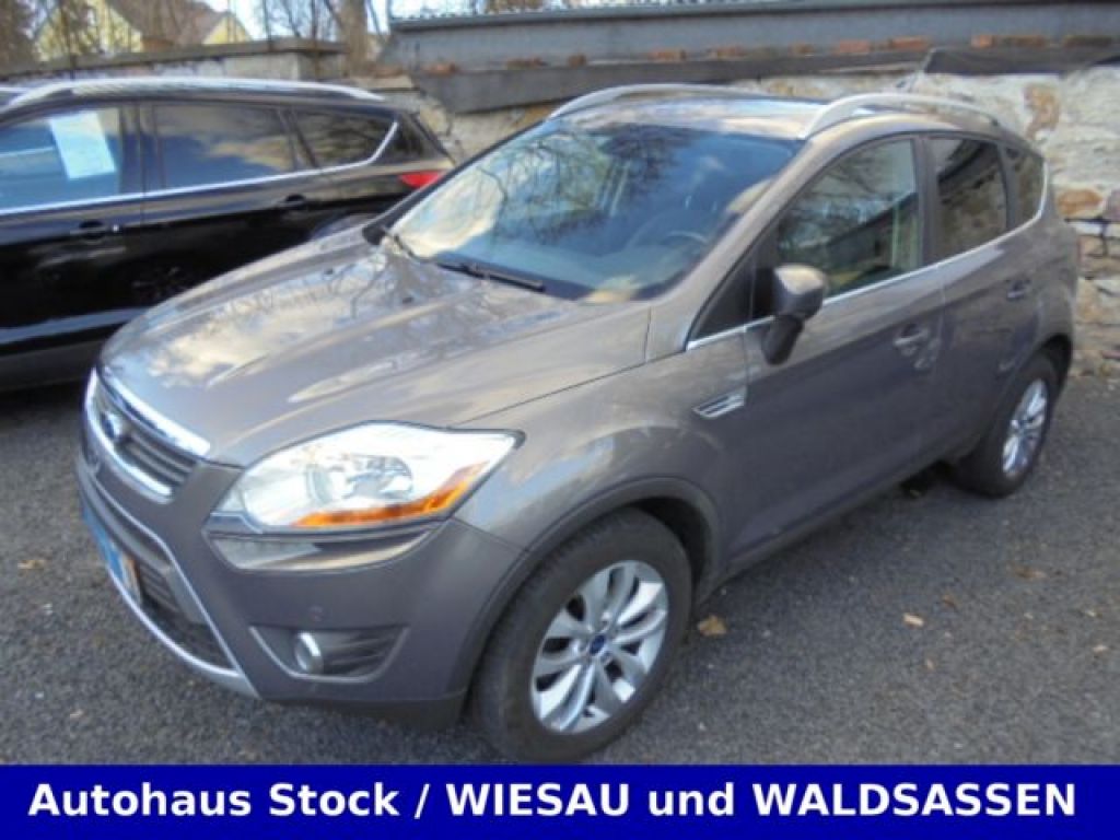 Ford Kuga bei Sportwagen.expert - Hauptabbildung