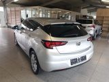 Opel Astra bei Sportwagen.expert - Abbildung (7 / 15)