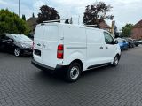 Opel Vivaro bei Sportwagen.expert - Abbildung (7 / 12)