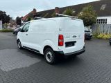 Opel Vivaro bei Sportwagen.expert - Abbildung (6 / 12)