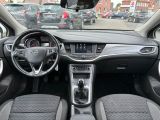 Opel Astra bei Sportwagen.expert - Abbildung (13 / 15)