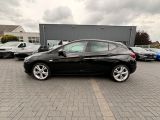 Opel Astra bei Sportwagen.expert - Abbildung (9 / 15)