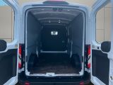 Ford Transit bei Sportwagen.expert - Abbildung (12 / 15)