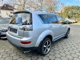 Mitsubishi Outlander bei Sportwagen.expert - Abbildung (4 / 15)