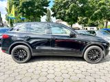 Porsche Cayenne bei Sportwagen.expert - Abbildung (4 / 15)