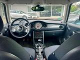 Mini Cooper bei Sportwagen.expert - Abbildung (11 / 15)