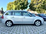 Opel Zafira bei Sportwagen.expert - Abbildung (4 / 15)