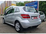 Mercedes-Benz B-Klasse bei Sportwagen.expert - Abbildung (5 / 10)