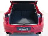 Porsche Cayenne bei Sportwagen.expert - Abbildung (7 / 15)