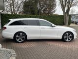 Mercedes-Benz E 4Matic bei Sportwagen.expert - Abbildung (4 / 15)