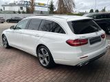 Mercedes-Benz E 4Matic bei Sportwagen.expert - Abbildung (3 / 15)