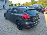 Ford Focus bei Sportwagen.expert - Abbildung (8 / 15)