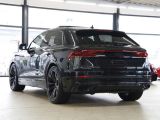 Audi Q8 bei Sportwagen.expert - Abbildung (4 / 15)