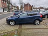 Volvo V40 bei Sportwagen.expert - Abbildung (8 / 15)