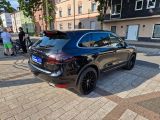 Porsche Cayenne bei Sportwagen.expert - Abbildung (5 / 15)