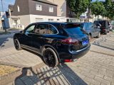 Porsche Cayenne bei Sportwagen.expert - Abbildung (7 / 15)