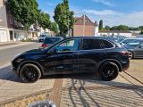 Porsche Cayenne bei Sportwagen.expert - Abbildung (8 / 15)