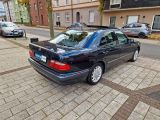 Mercedes-Benz E-Klasse bei Sportwagen.expert - Abbildung (5 / 15)