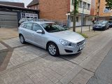 Volvo V60 bei Sportwagen.expert - Abbildung (3 / 15)