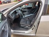 Volvo V60 bei Sportwagen.expert - Abbildung (14 / 15)