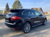 Porsche Cayenne bei Sportwagen.expert - Abbildung (3 / 15)