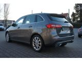 Mercedes-Benz B-Klasse bei Sportwagen.expert - Abbildung (6 / 15)