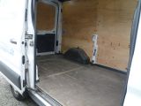 Ford Transit bei Sportwagen.expert - Abbildung (8 / 13)