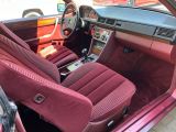 Mercedes-Benz 230 bei Sportwagen.expert - Abbildung (6 / 11)