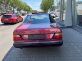 Mercedes-Benz 230 bei Sportwagen.expert - Abbildung (4 / 11)