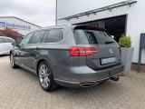 VW Passat bei Sportwagen.expert - Abbildung (3 / 15)